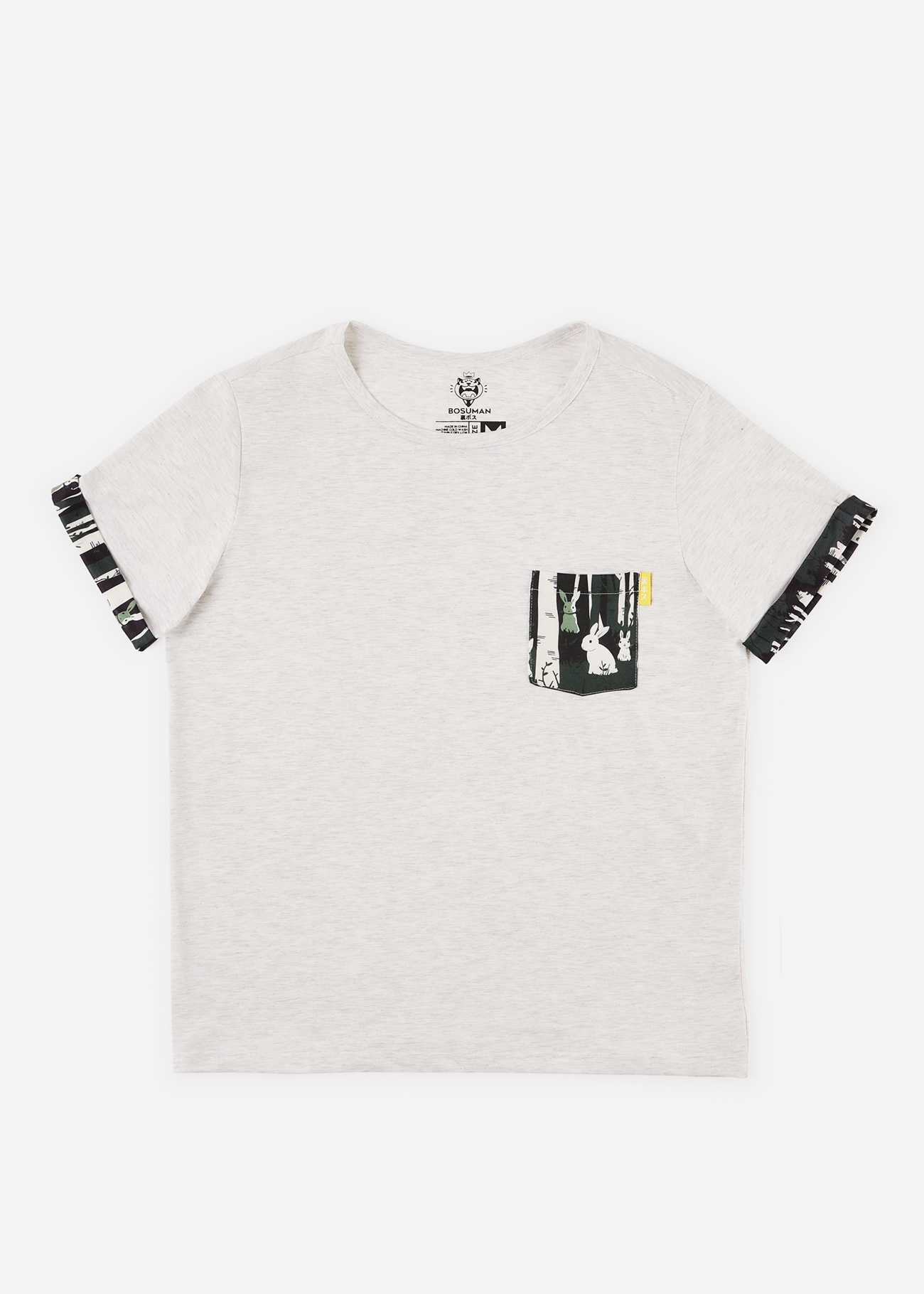 Graphic shirt with rabbit design and a pocket on the front